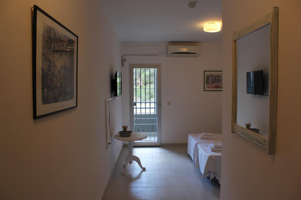 Hostal La Torre Almunecar Luaran gambar